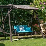 Komitata-pool And Jacuzzi Balcic