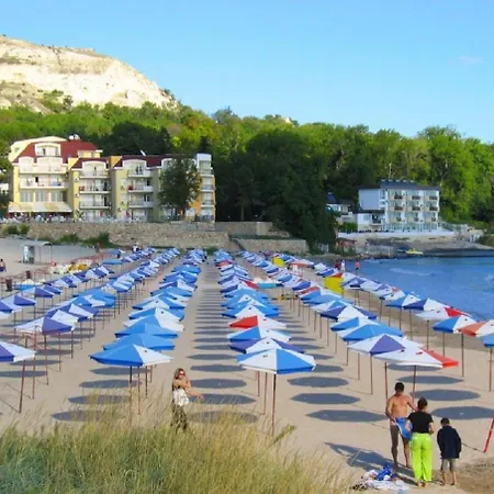 Villa Komitata-pool And Jacuzzi *