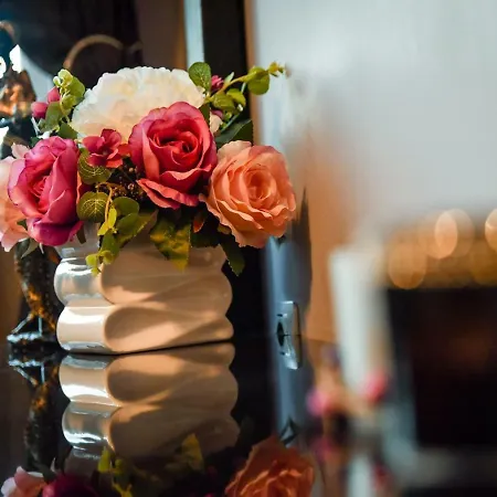 Komitata-pool&jacuzzi