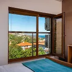 Villa Komitata-pool And Jacuzzi Balchik