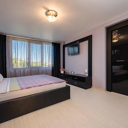 Komitata-pool And Jacuzzi 빌라