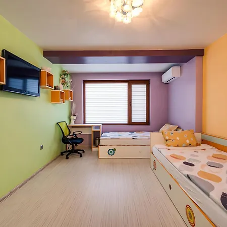 Komitata-pool And Jacuzzi 발치크