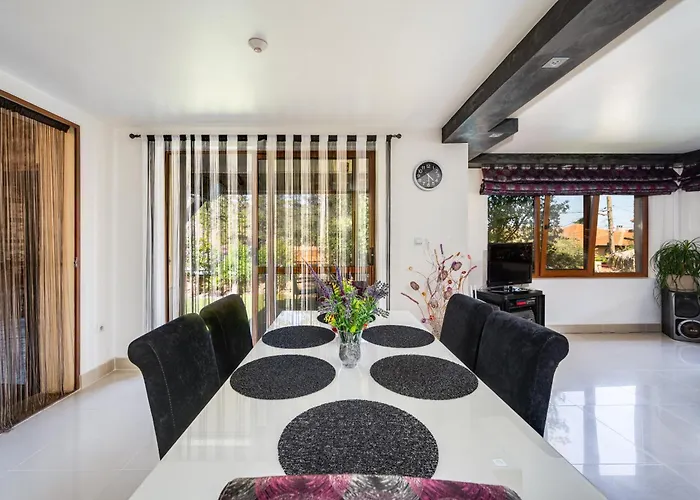 Komitata-pool And Jacuzzi