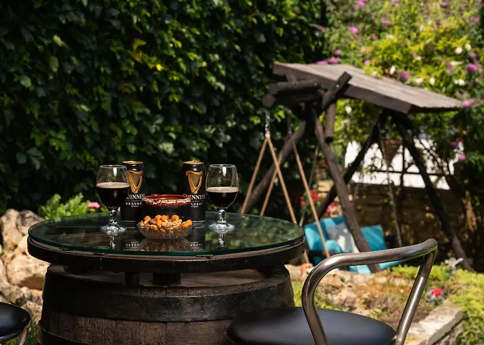 Komitata-pool And Jacuzzi Villa